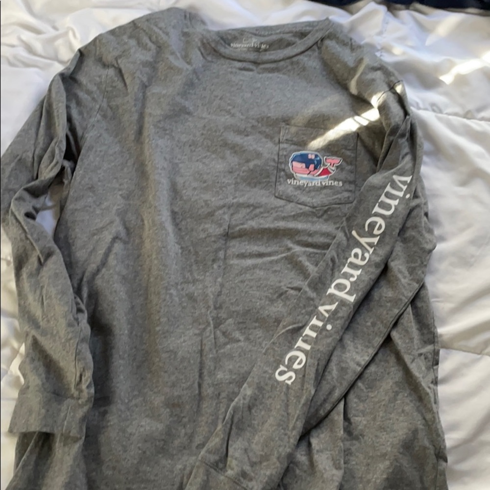 Vineyard Vines hockey long tee